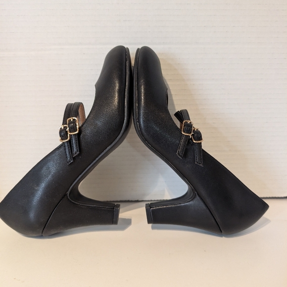 Journee Collection Black Mary Jane Heels Sz.8 "WINDY" - Picture 5 of 13